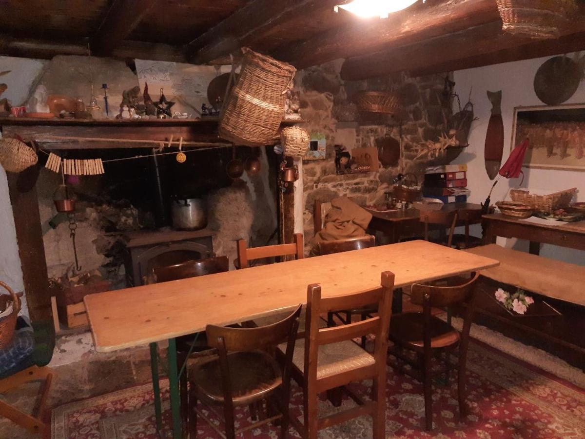 Agriturismo Cascina Gervasoni San Giovanni Bianco Bagian luar foto