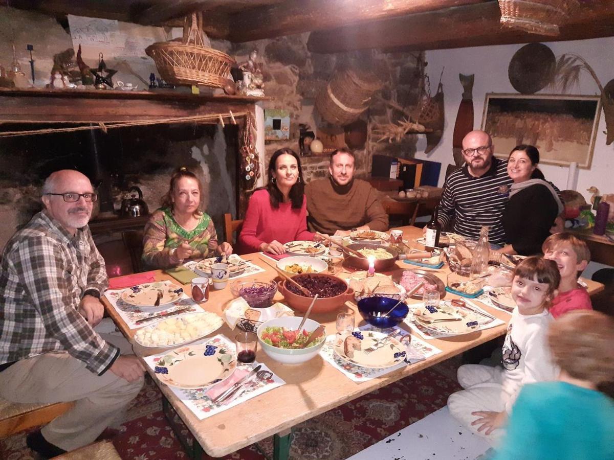 Agriturismo Cascina Gervasoni San Giovanni Bianco Bagian luar foto