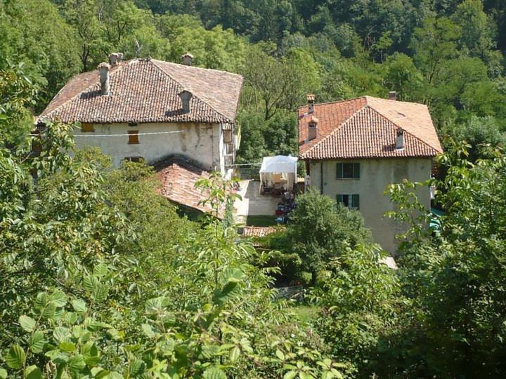 Agriturismo Cascina Gervasoni San Giovanni Bianco Bagian luar foto