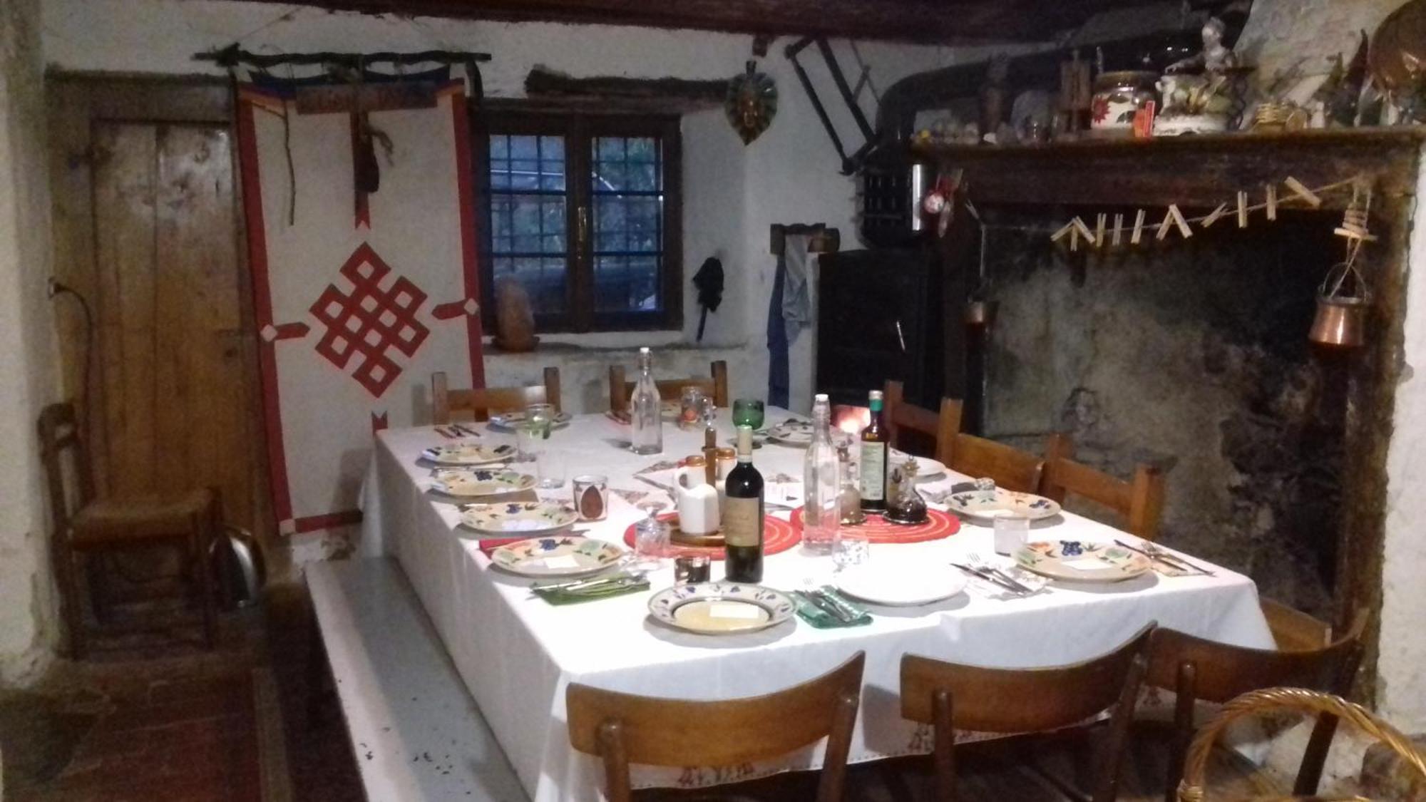 Agriturismo Cascina Gervasoni San Giovanni Bianco Bagian luar foto